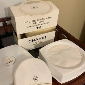 CHANEL NO 5 Luxurious Bath Powder BRAND NEW